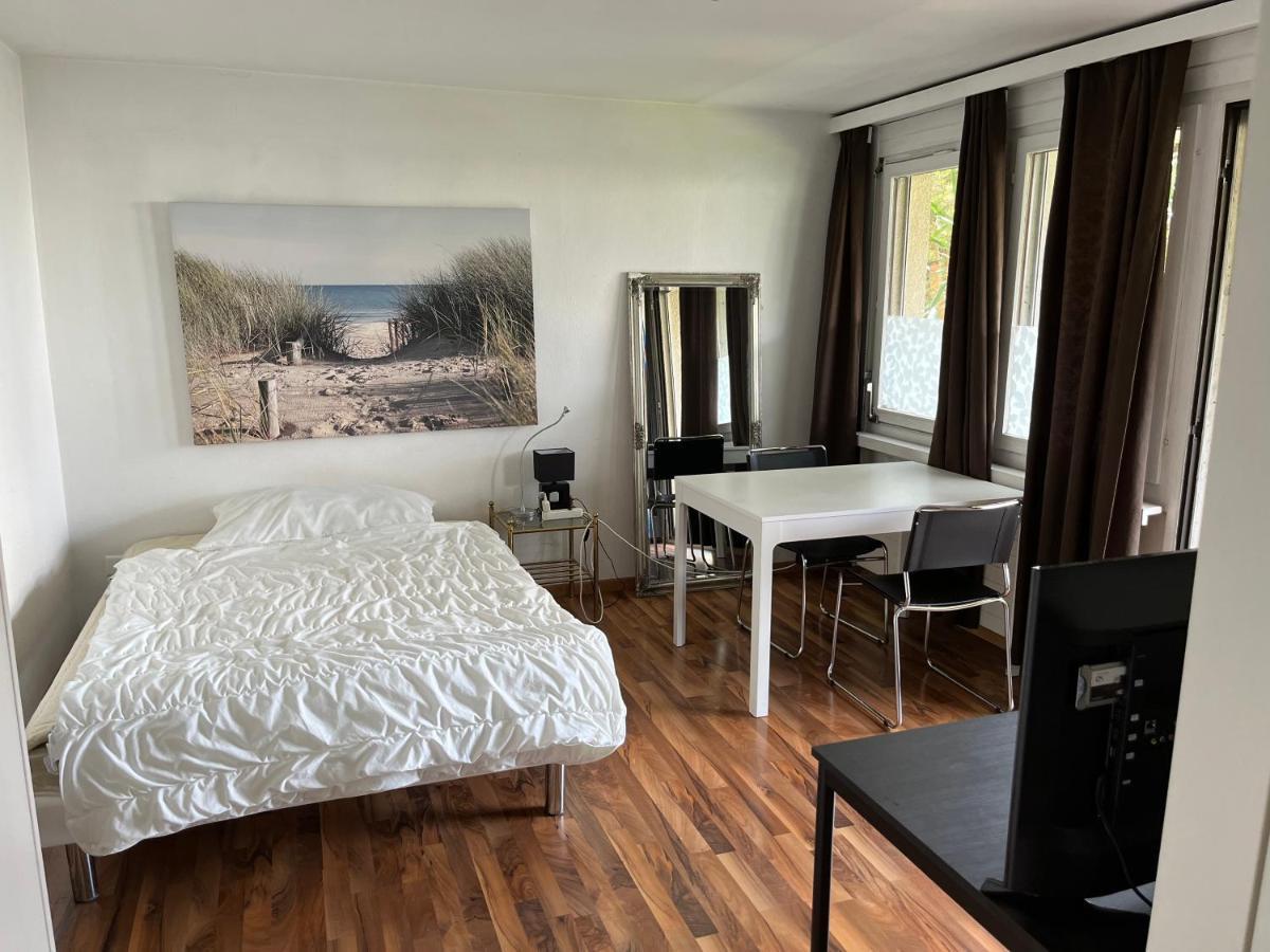Juerg Homestay